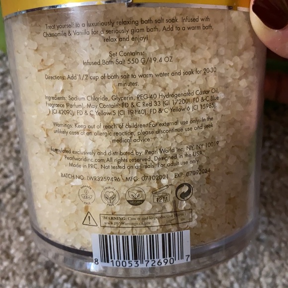 Bath Salts infused with Vanilla and Chamomile - Picture 3 of 3